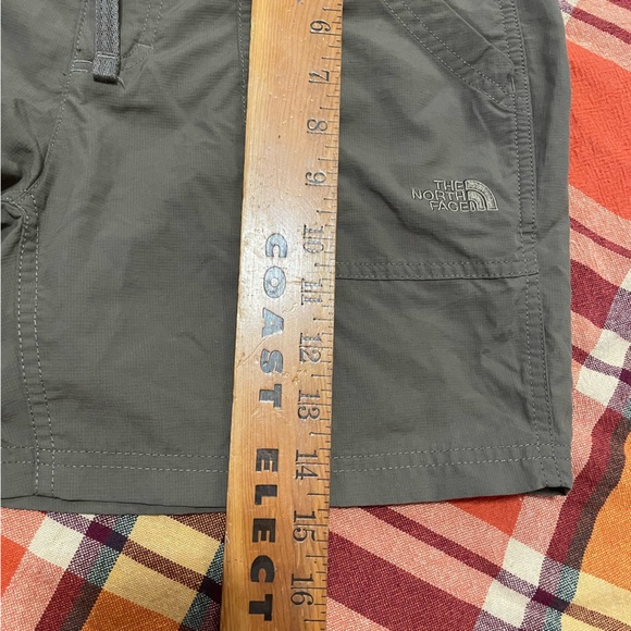The North Face Women Hiking Shorts Size 6 - Picture 11 of 12